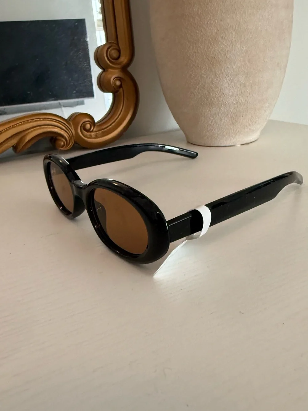 Set of 2 Skinny Brown Sunglasses - Black & White